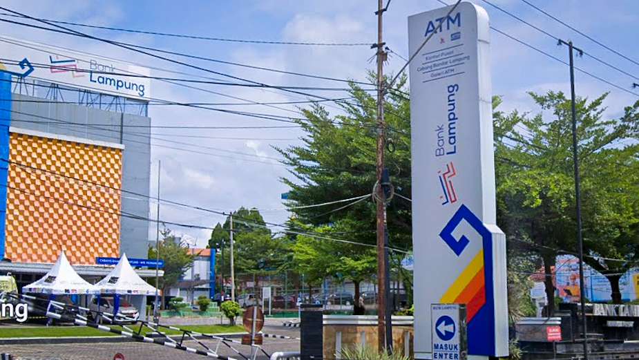 Bank Lampung Raih BUMD Awards dari Kemendagri