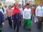 Jalan Sehat Sarungan di Lampung Diikuti Ribuan Warga