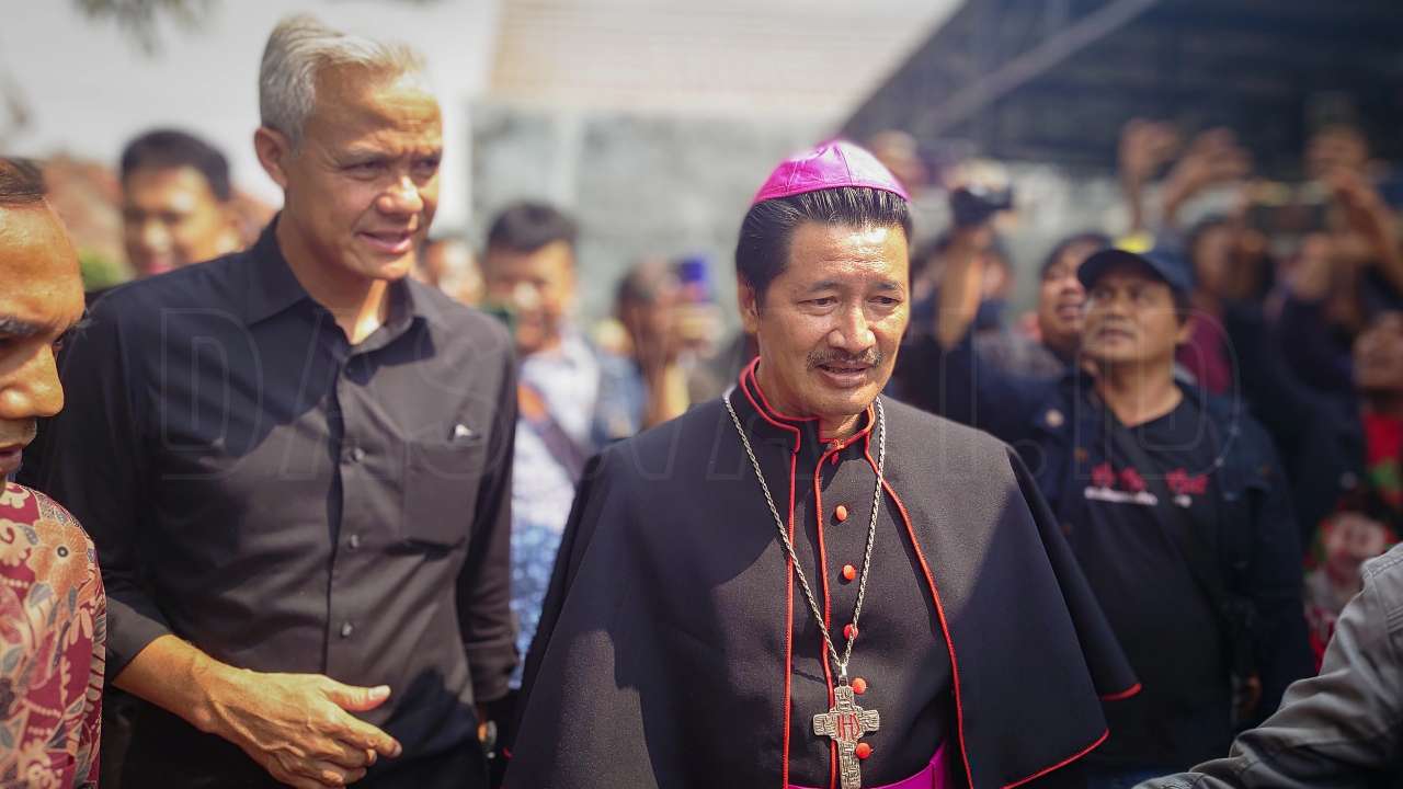 Ganjar Pranowo Sarapan Bareng Uskup Tanjungkarang