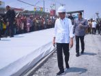 Jokowi Cek Perbaikan Jalan Rusak di Lampung