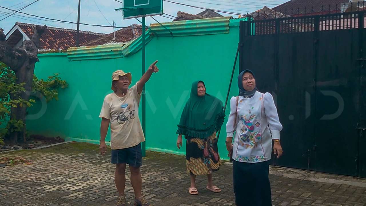 Rumah Prof Sugeng Porak-poranda Diterjang Angin Kencang