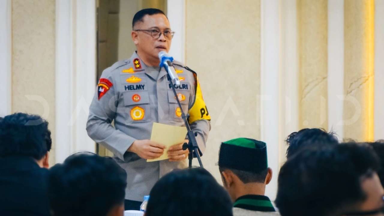 Kapolda Lampung Sampaikan Pesan Damai dan Permohonan Maaf kepada Mahasiswa