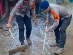 Tim SAR Satbrimob Polda Lampung Evakuasi Warga Terdampak Banjir