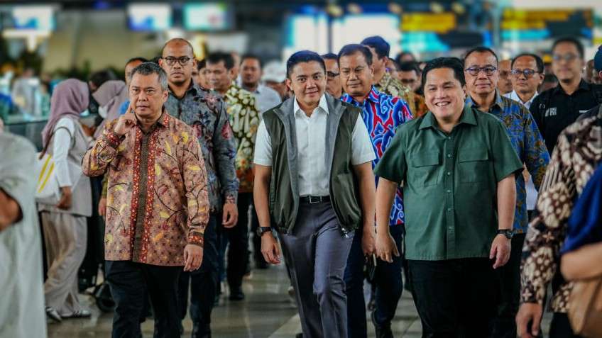 Harga Tiket Pesawat Turun 14% Jelang Lebaran 2025