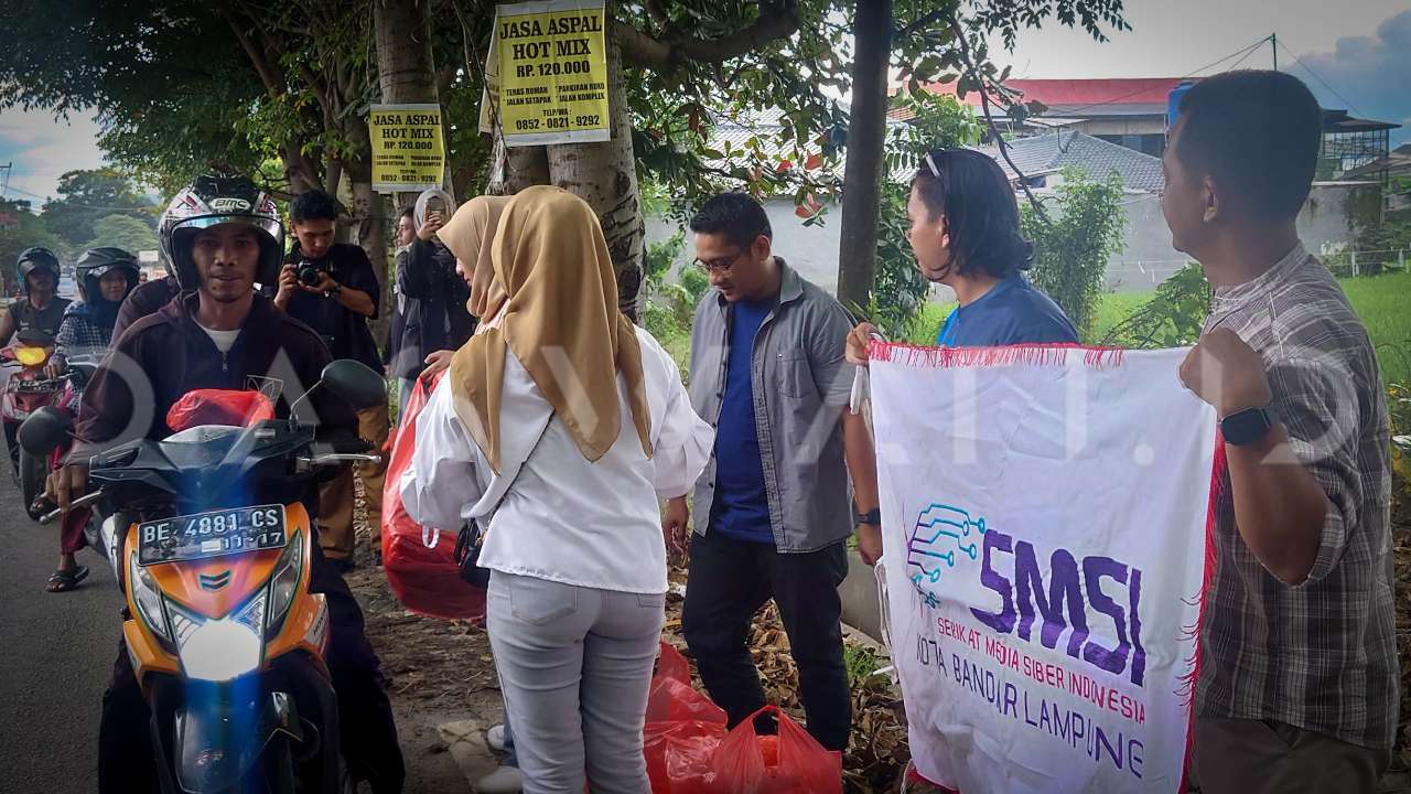 SMSI Bandar Lampung: Tebar Kebaikan Ramadan dengan Takjil Gratis