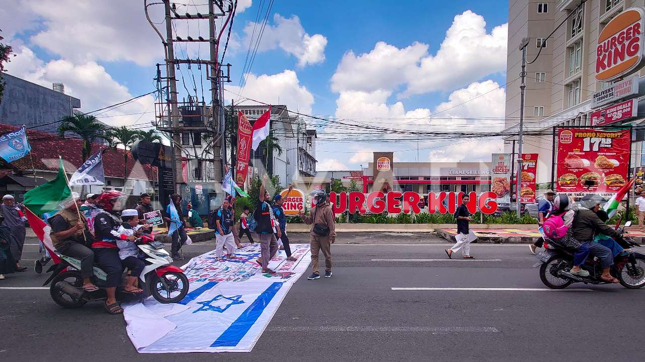 Aksi Lampung Bersama Palestina: Stop Genocide and Free Palestine