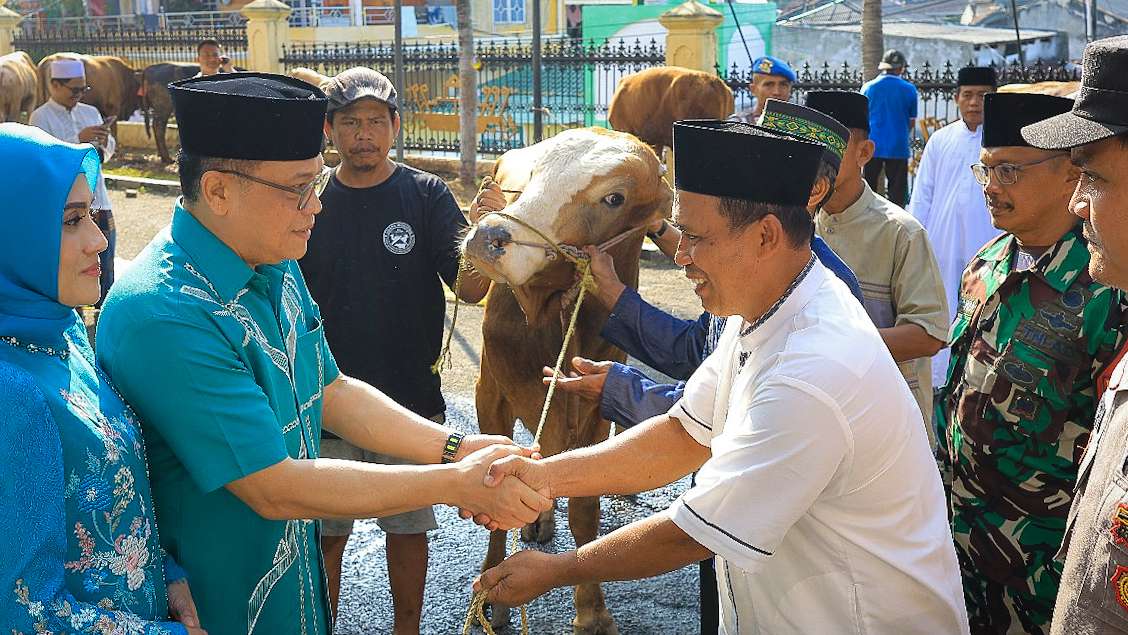 Polda Lampung Tebar Kurban di Iduladha 1446 H