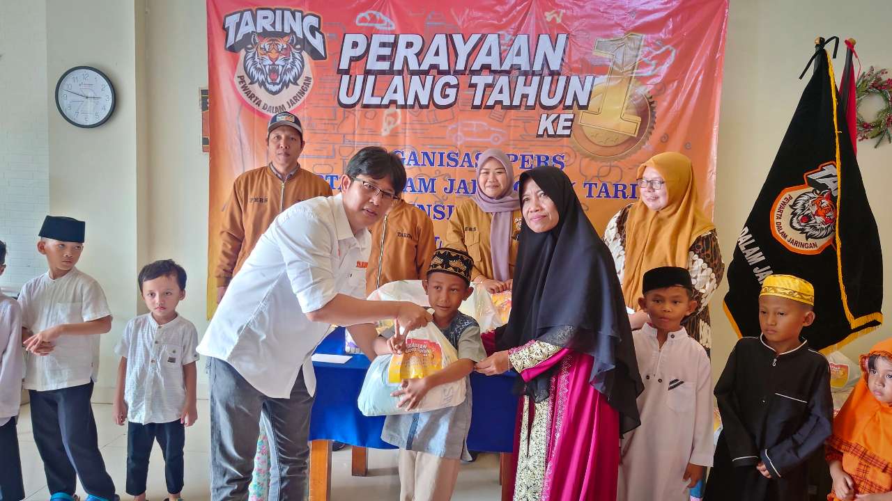 Jejak Taring Lampung di Tahun Belia: Tumbuh dalam Genggaman Empati Jejak Taring Lampung di Tahun Belia: Tumbuh dalam Genggaman Empati