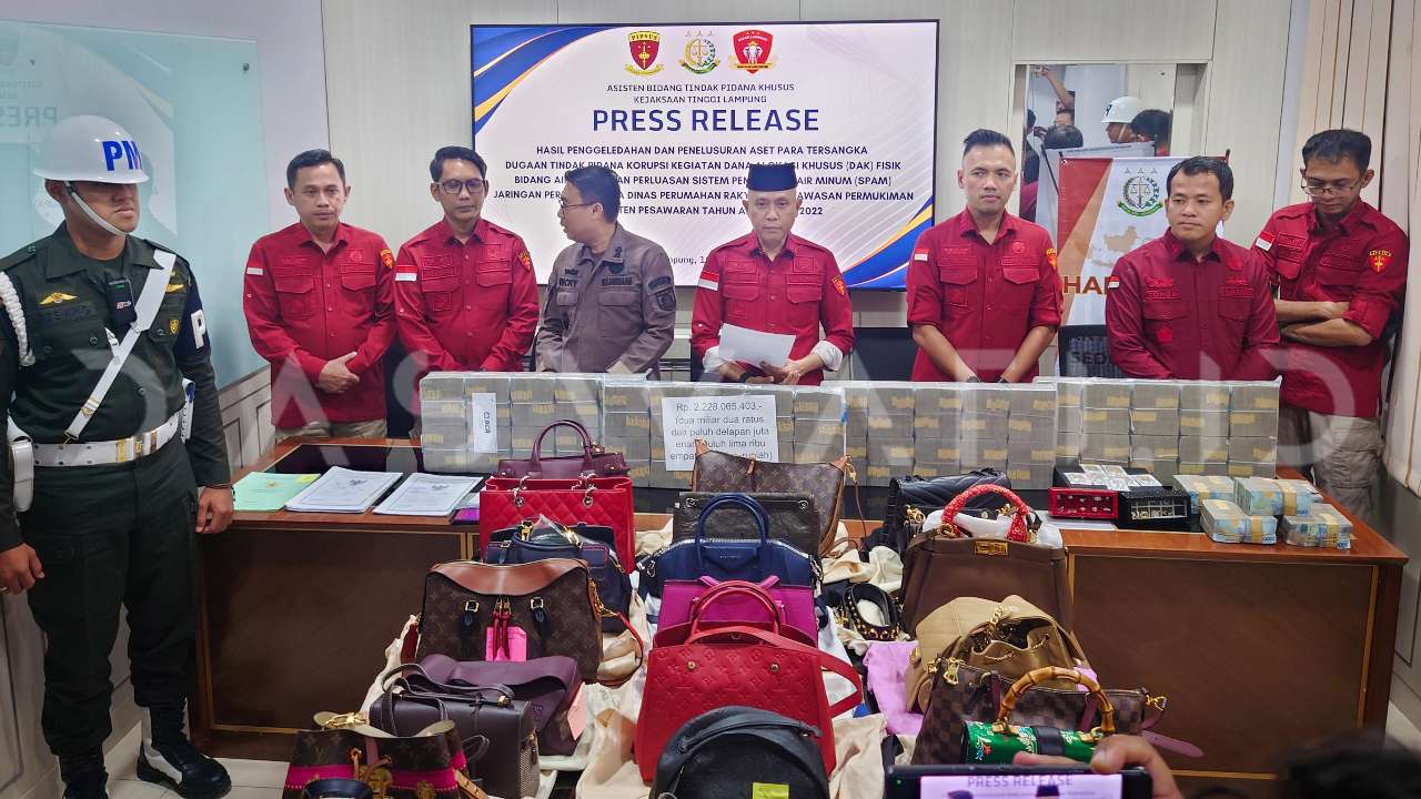 Korupsi SPAM Pesawaran Mengalir ke Tanah, Mobil, dan Tas Mewah