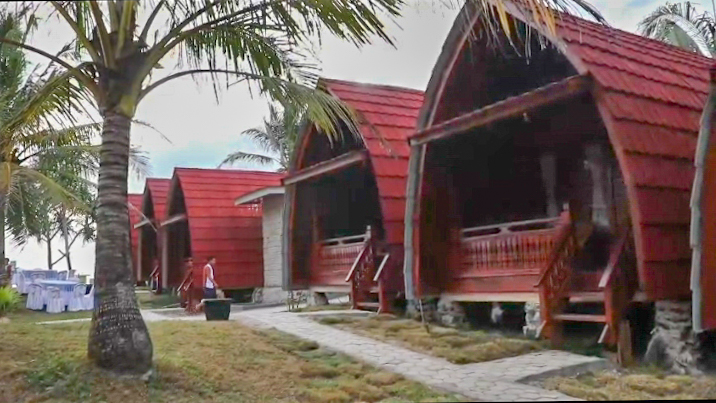 A Journey to the Edge of Lampung: Unveiling the Magic of Mandiri Beach