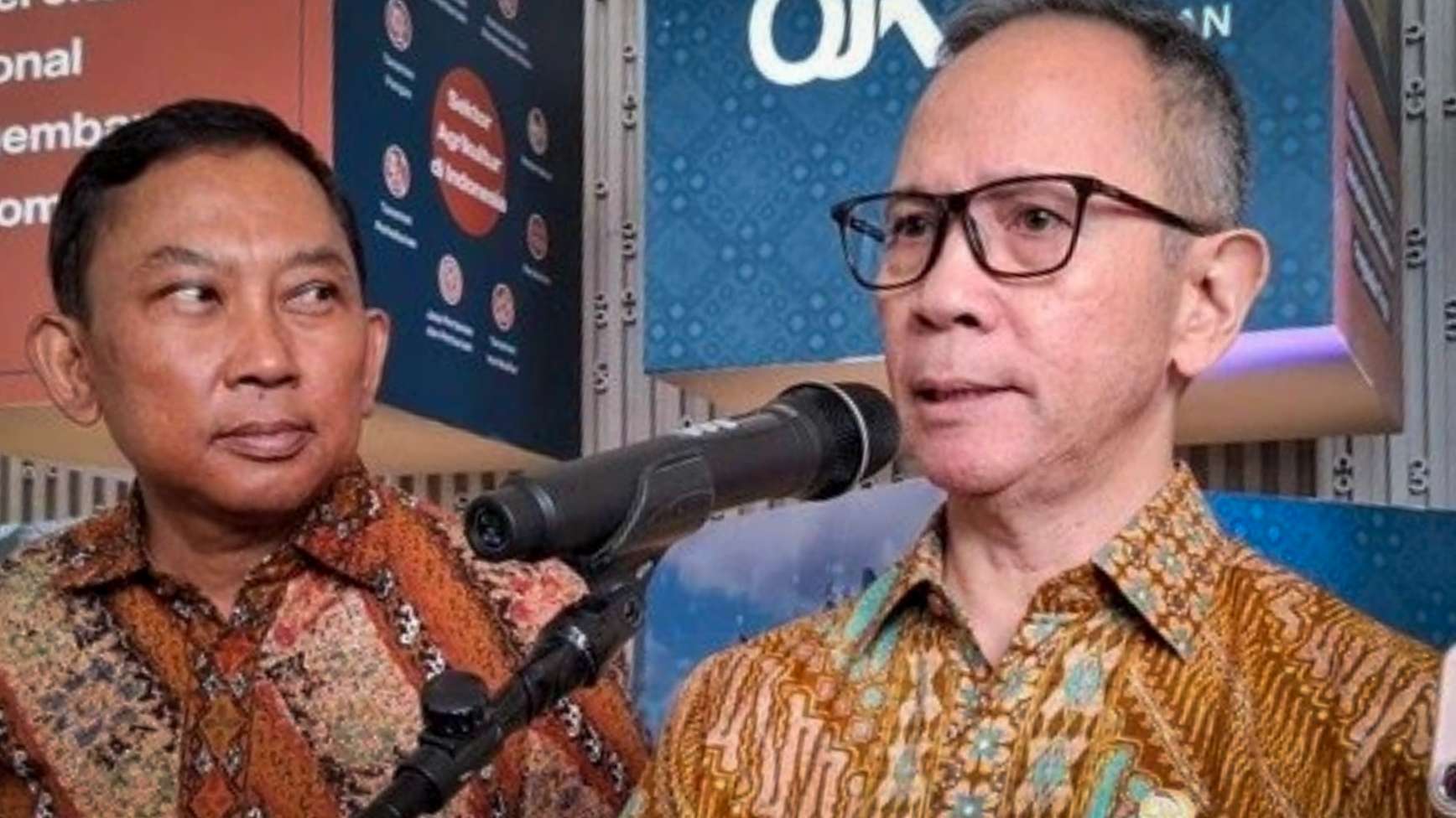 Tiga Pejabat Tinggi OJK Mundur Serentak Demi Pemulihan Sektor Keuangan