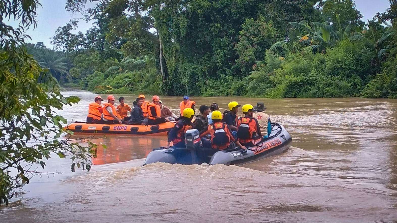 Asa di Balik Arus Way Sekampung: Pencarian Herlin Masih Berlanjut di Lampung Timur
