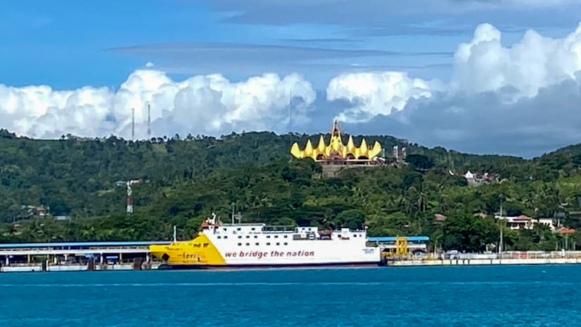 Kado Terindah HUT Lampung: Wakaf Intelektual Desain Menara Siger