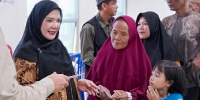 Politik Simbolik: Antara Pencitraan dan Legitimasi Kinerja Nyata