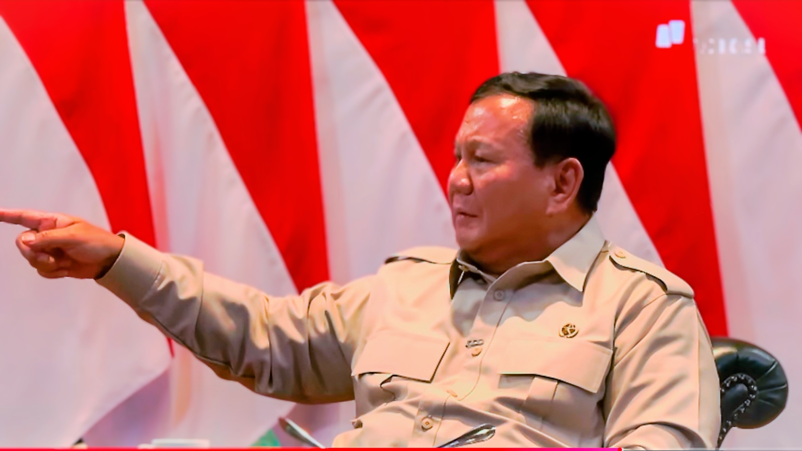 Tegas! Prabowo Pertaruhkan Jabatan demi Makan Bergizi Gratis