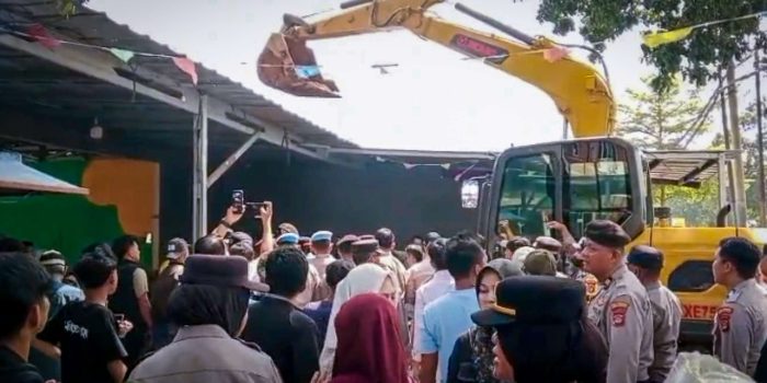 Viral Video Polisi Pukul Warga saat Eksekusi Lahan di Sukarame