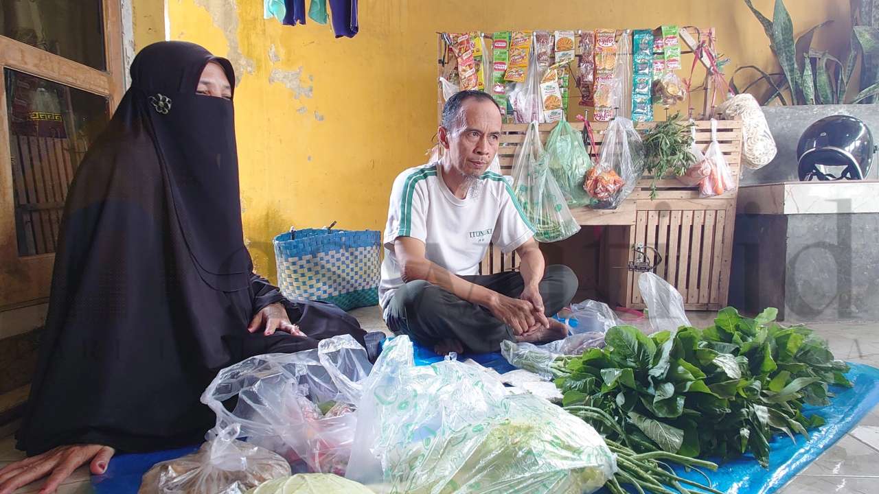 Berjuang dari Nol Bersama, Pedagang Sayur Sedih Naik Haji Tanpa Istri