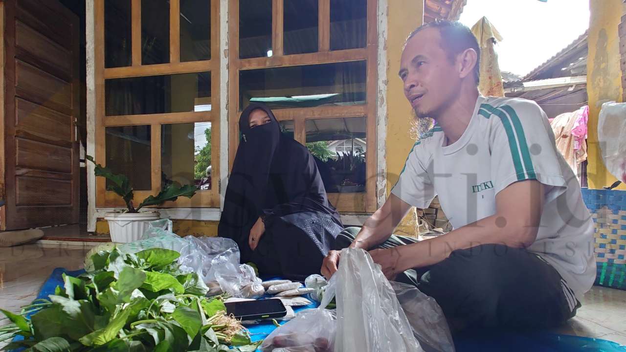 Berjuang dari Nol Bersama, Pedagang Sayur Sedih Naik Haji Tanpa Istri